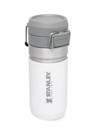 Stanley 4.7L Water Bottle — product pack shot